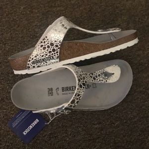 NWT bright white and silver printed Birkenstocks